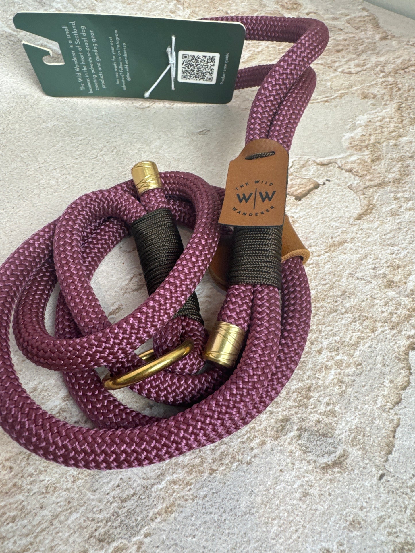 4.5 ft aubergine slip lead