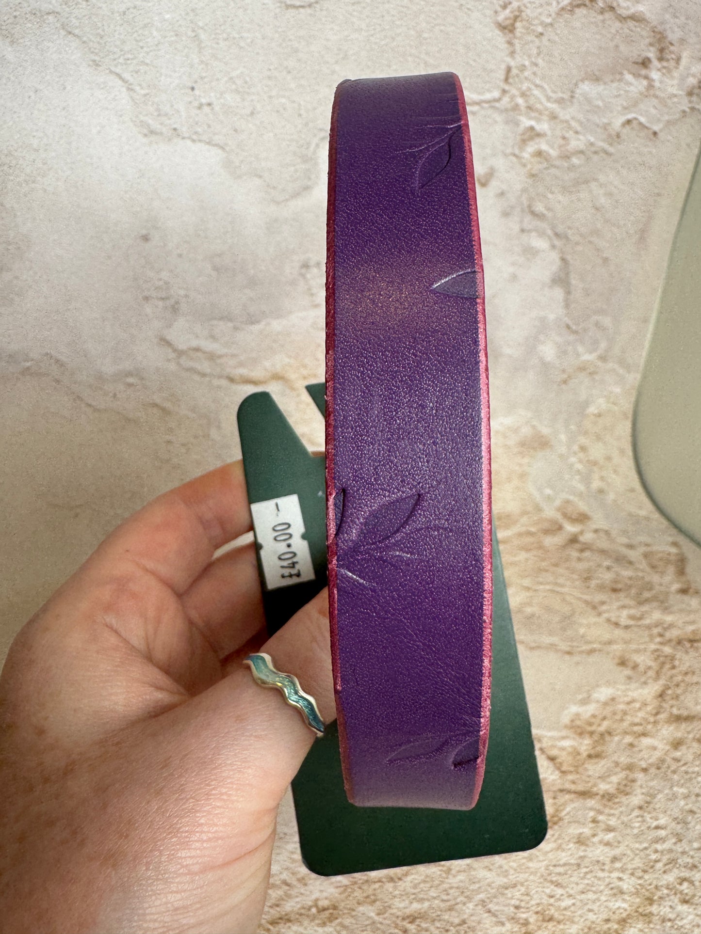 Purple leather. 19mm. new Leaf 14-17
